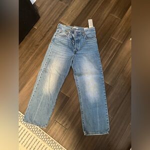 Levi’s Ribcage Straight Ankle